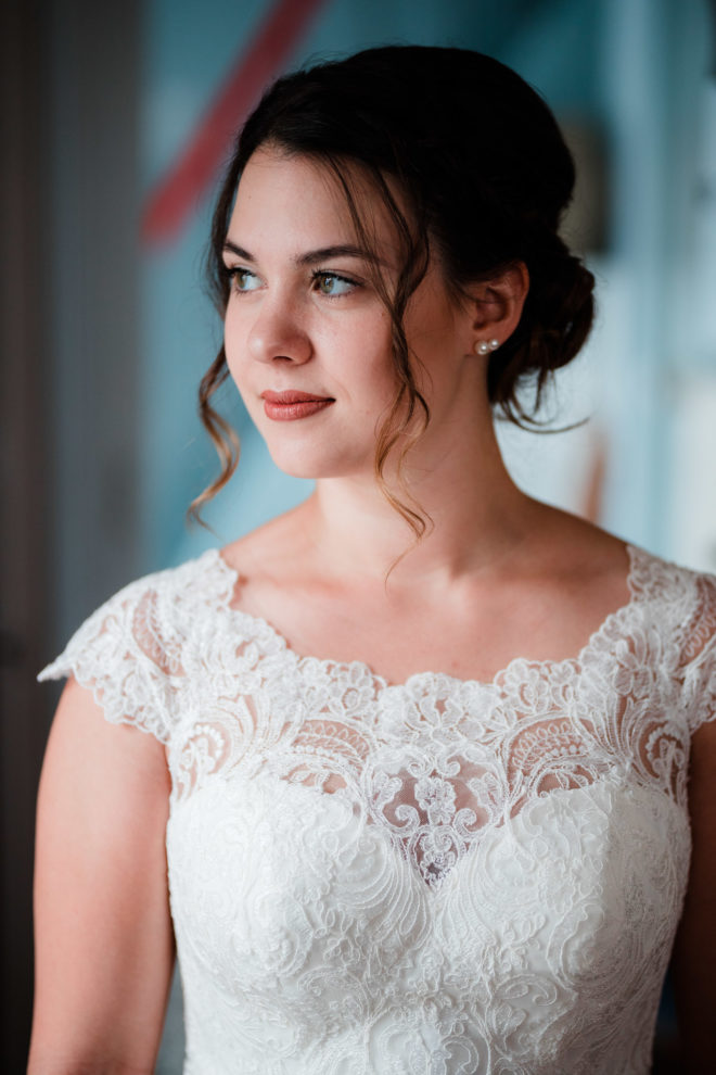 Portrait von der Braut mit Canon EOS-R und Sigma 50mm 1.4 Art, Single Shot- AugenAF bei Blende 1.4