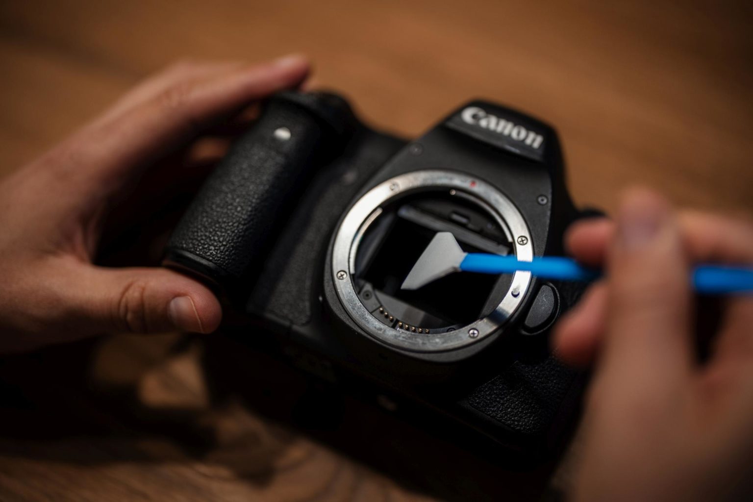Sensor reinigen: Anleitung Sensorreinigung + Tipps zum Sauberhalten des Kamerasensors deiner DSLR oder DSLM 2