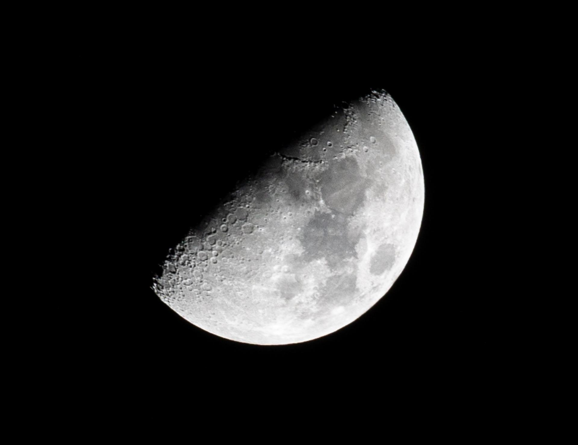 Mond fotografieren: einfache Anleitung mit Einstellungen und Tipps zur Mondfotografie 7