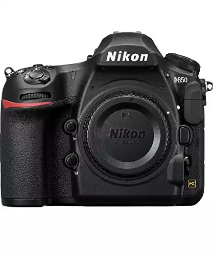 Nikon D850*