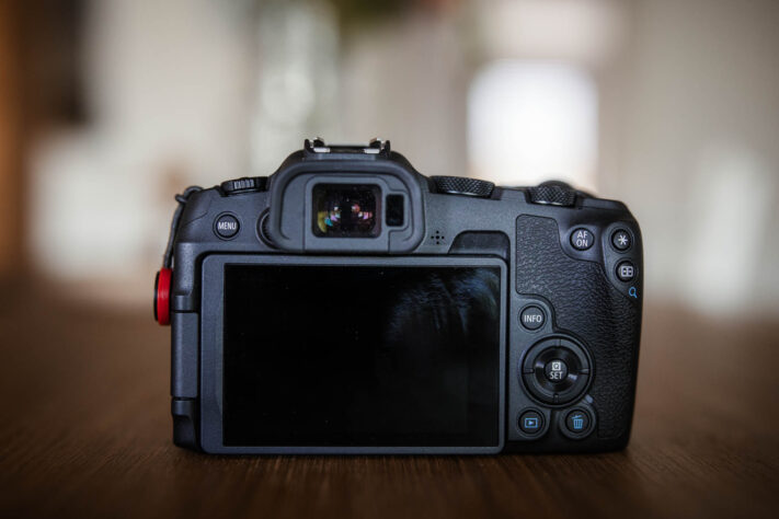 Canon EOS R7 vs. EOS R8 - Vergleich der Systemkameras 14